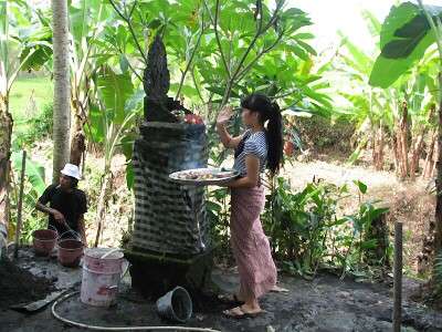 �H���O�̒�ƈړ��O�̃T���K�i�_�l�j